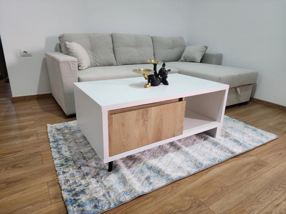 Brana Apartments Sarande Bagian luar foto