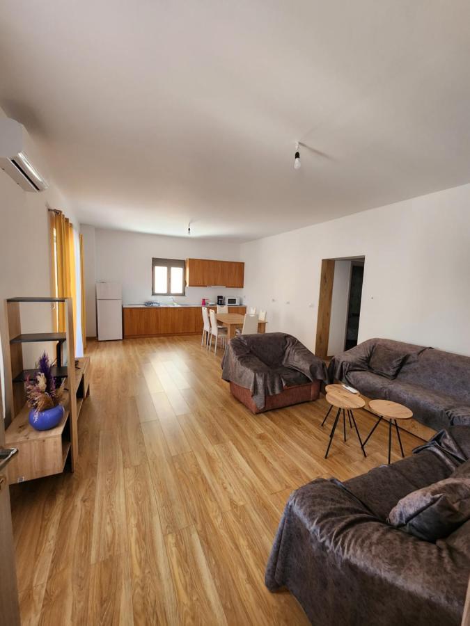 Brana Apartments Sarande Bagian luar foto