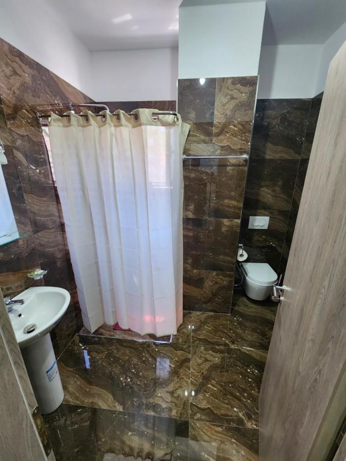 Brana Apartments Sarande Bagian luar foto