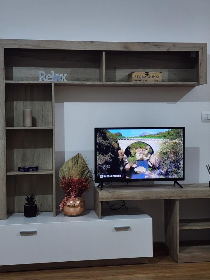 Brana Apartments Sarande Bagian luar foto