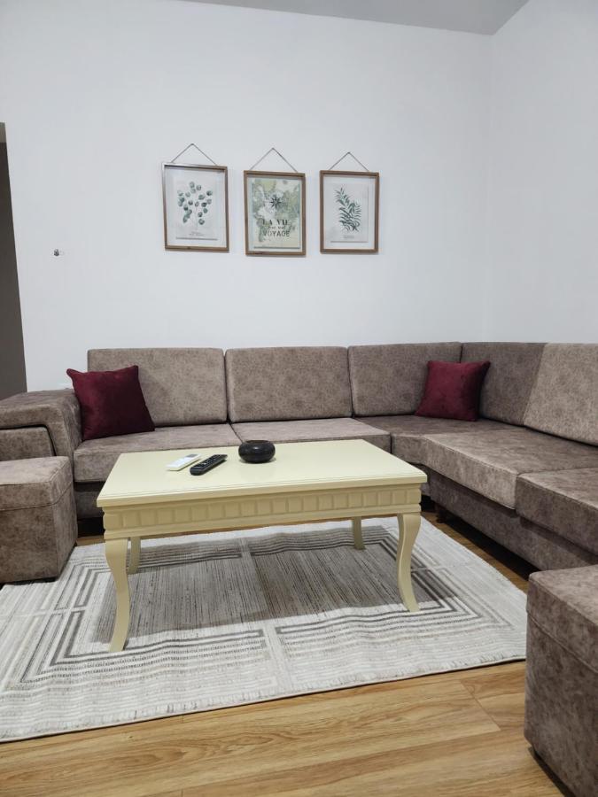 Brana Apartments Sarande Bagian luar foto