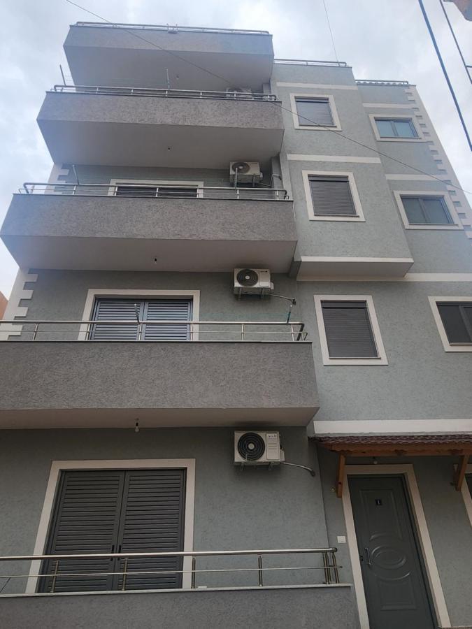 Brana Apartments Sarande Bagian luar foto